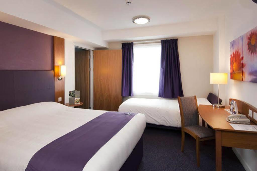 Premier Inn London Dagenham Zewnętrze zdjęcie